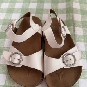 Old Navy White Girls Buckle Sandals